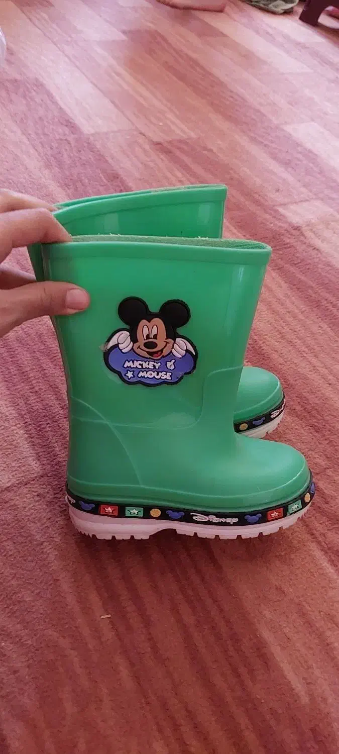 چکمه بچگانه|کفش و لباس بچه|مسجد سلیمان, |دیوار