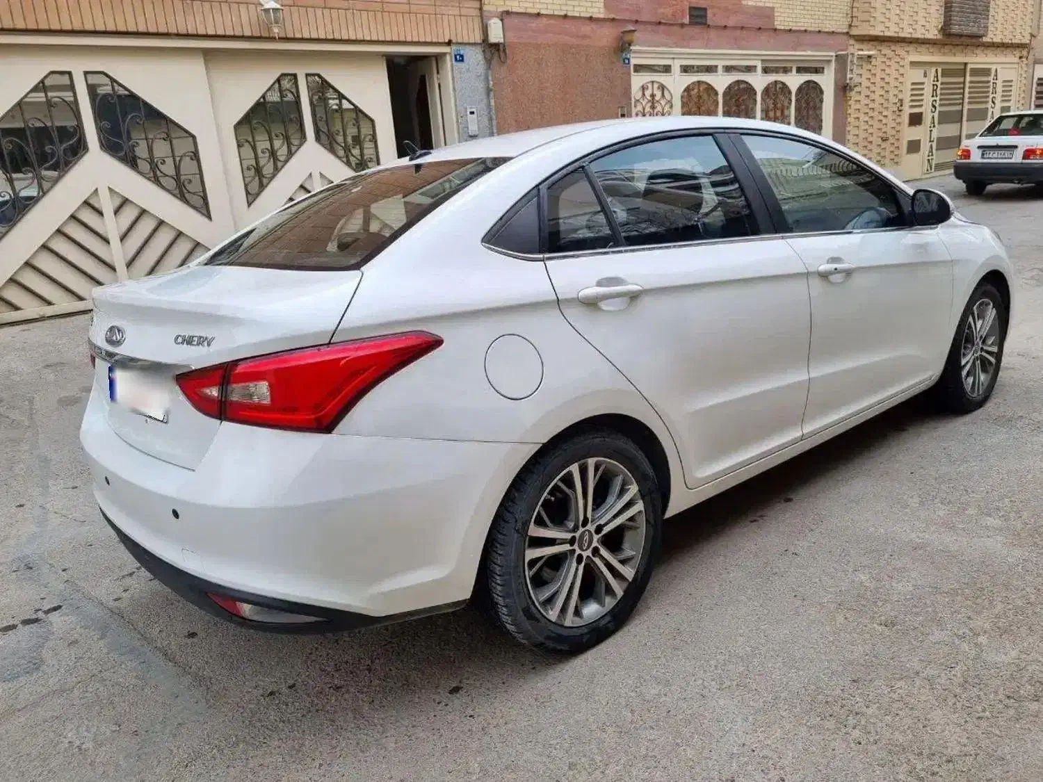 فروش اریزو ۵ مدل ۹۶ سالم بی خط و خش|خودرو سواری و وانت|اصفهان, برازنده|دیوار