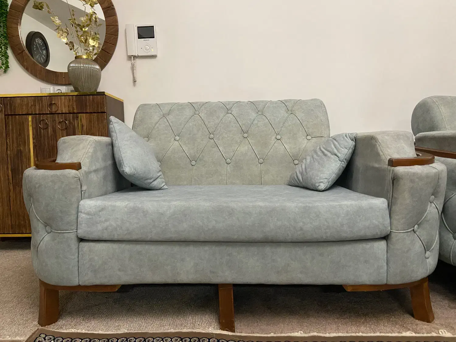 مبل چستر راحتی|مبلمان خانگی و میز عسلی|کرج, شاهین‌ویلا|دیوار