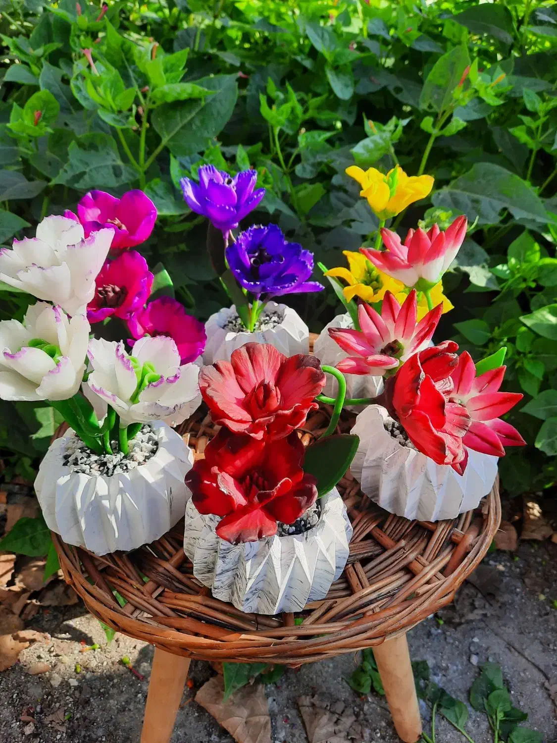 گل خمیری و گلدون سنگی صنایع دستی|گل مصنوعی|رشت, هلال احمر|دیوار