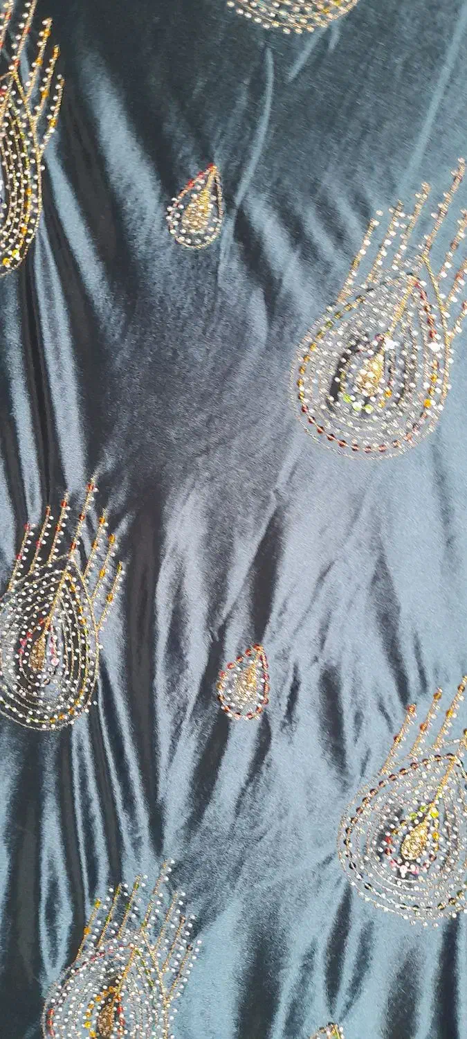 با سلام پارچه مخمل الماس کاری بفروش میرسد|لباس|شوشتر, |دیوار