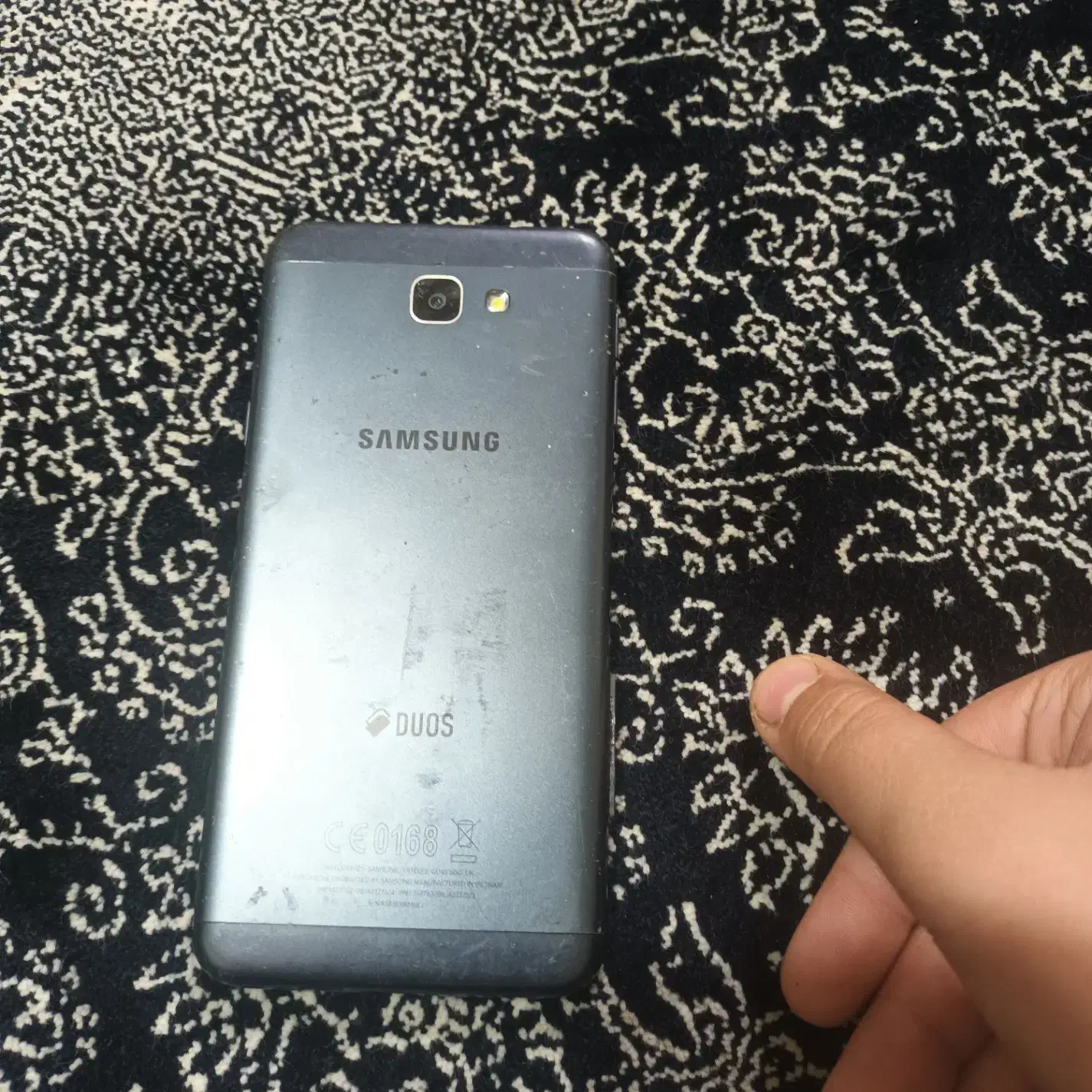 گوشی|موبایل|رباط‌کریم, رباط‌کریم|دیوار