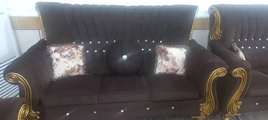 مبل سلطنتی۷نفره|مبلمان خانگی و میز عسلی|شوشتر, |دیوار