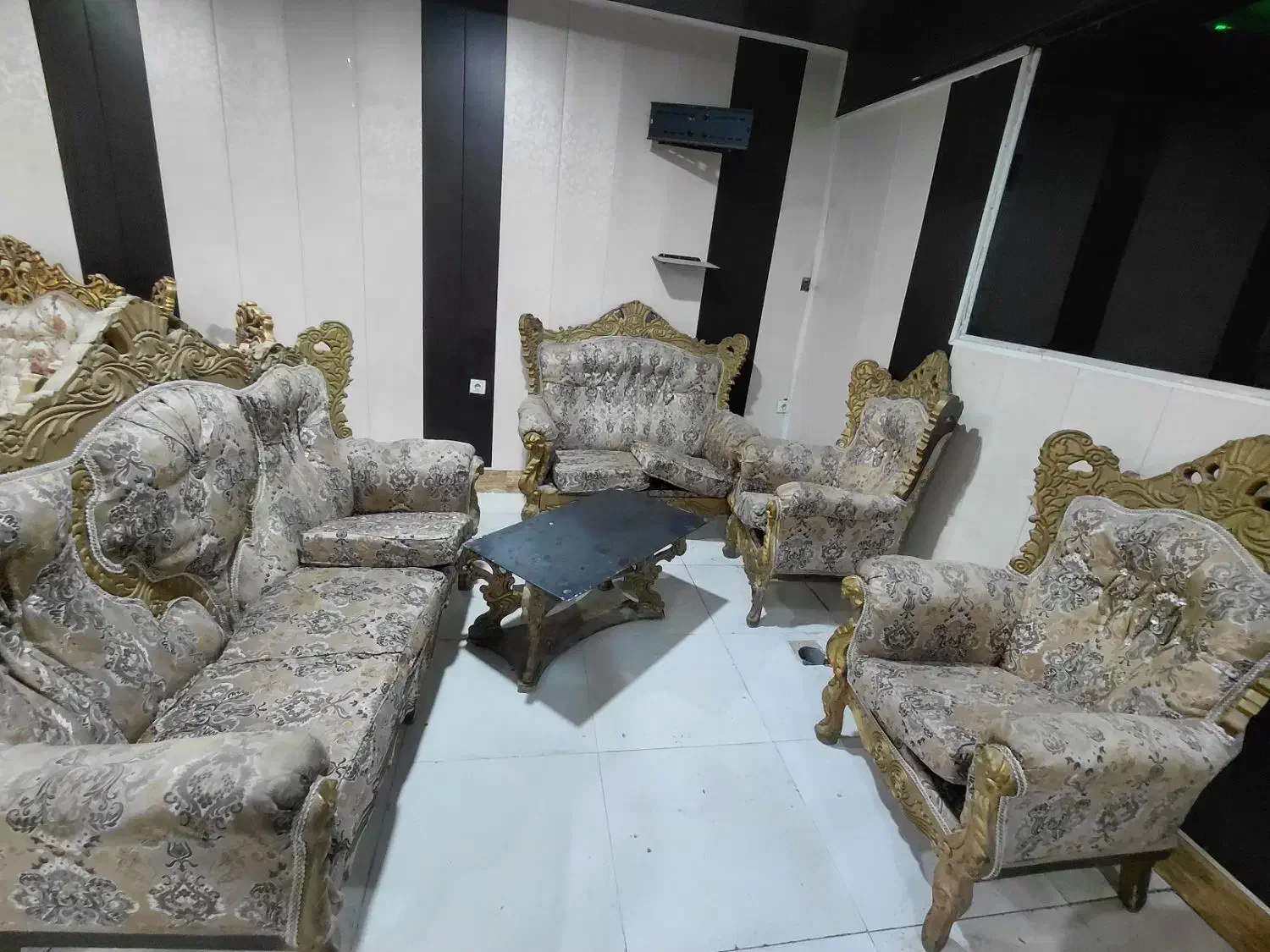 مبل در حد نو|مبلمان خانگی و میز عسلی|آبادان, |دیوار