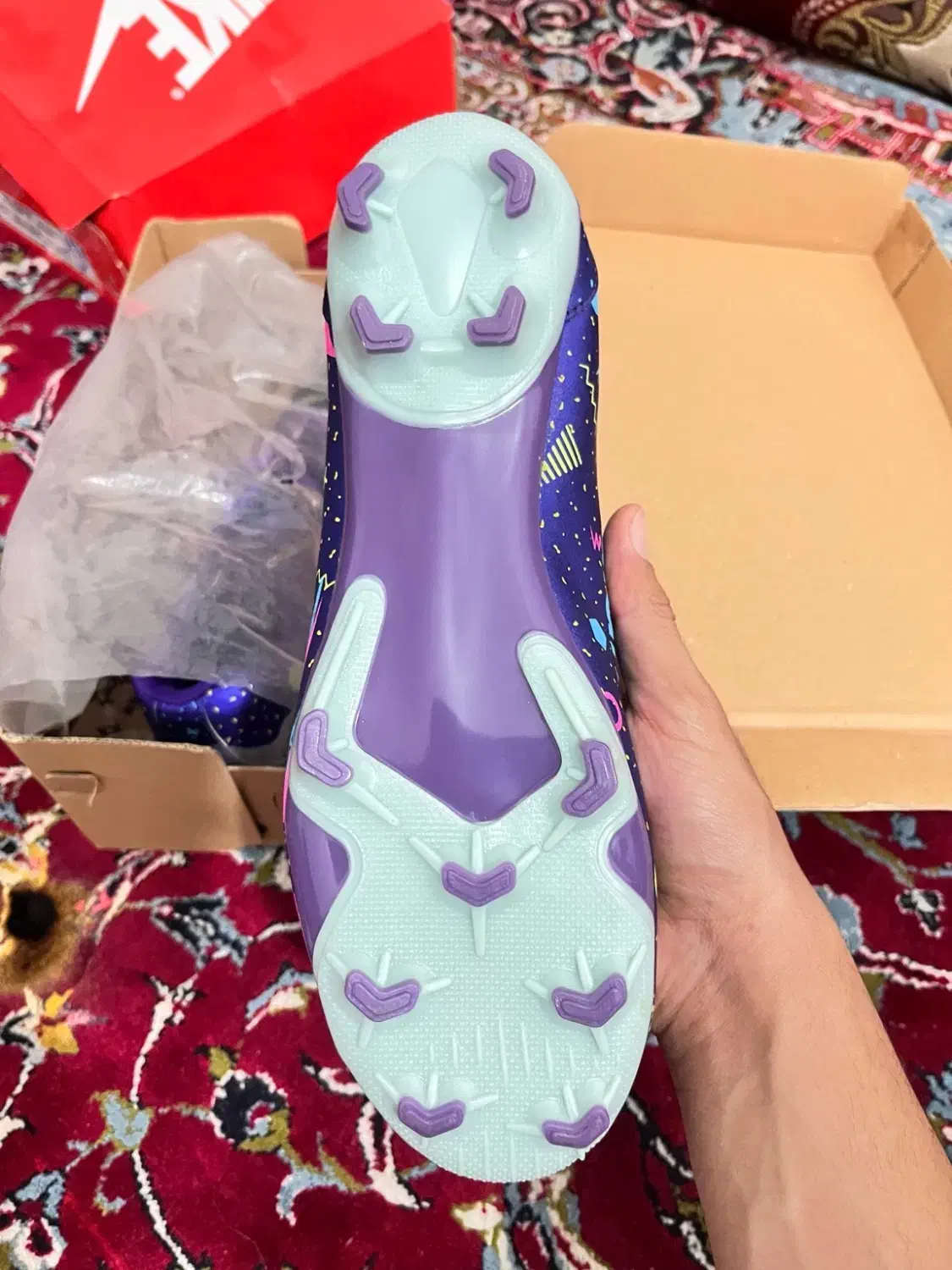 کفش فوتبال New Balance استوک‌دار نو  سایز ۴۴-۴۳|کیف، کفش، کمربند|اهواز, شریعتی جنوبی|دیوار