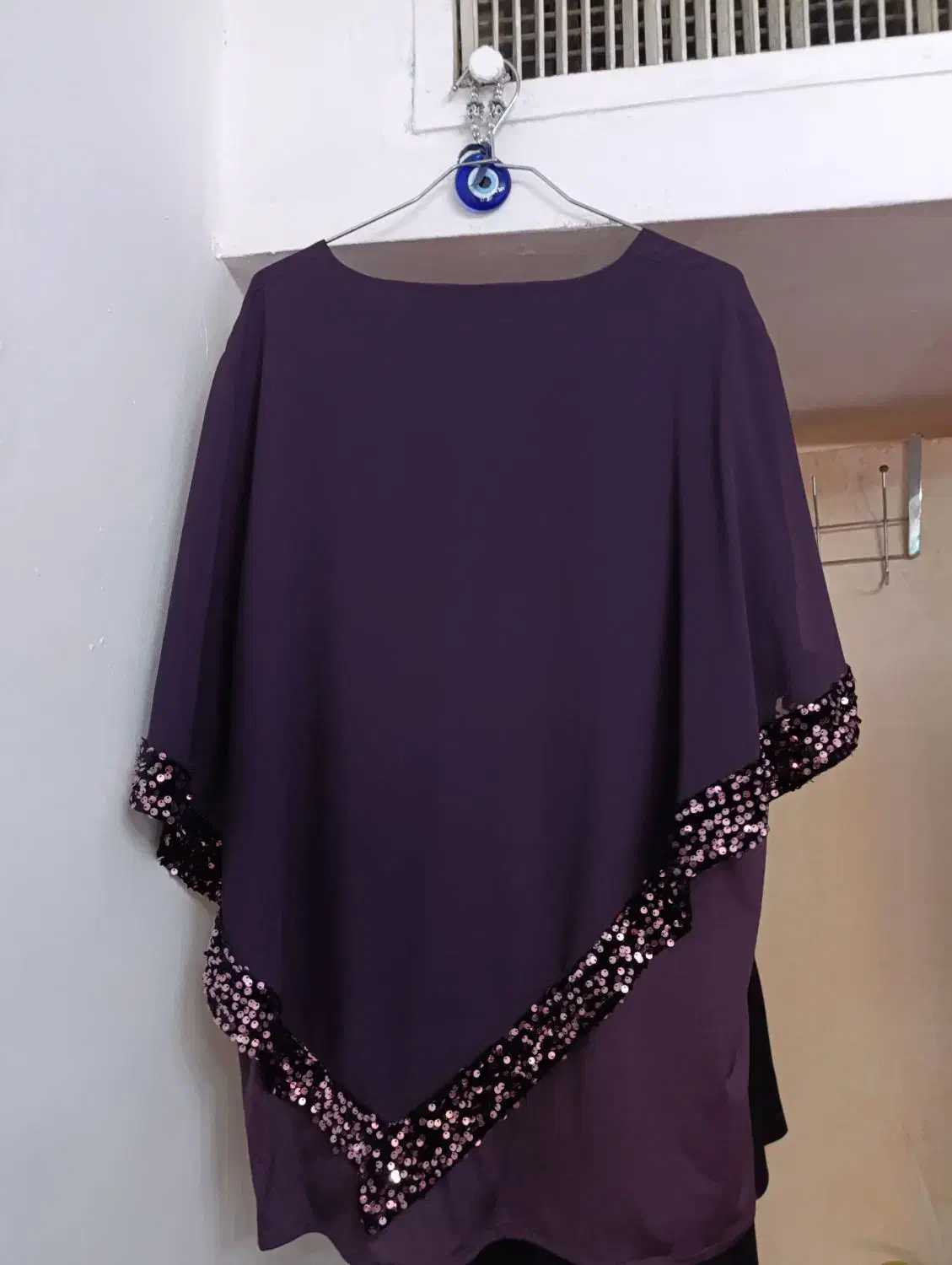 سه عدد شومیز|لباس|فردیس, خیام غربی|دیوار