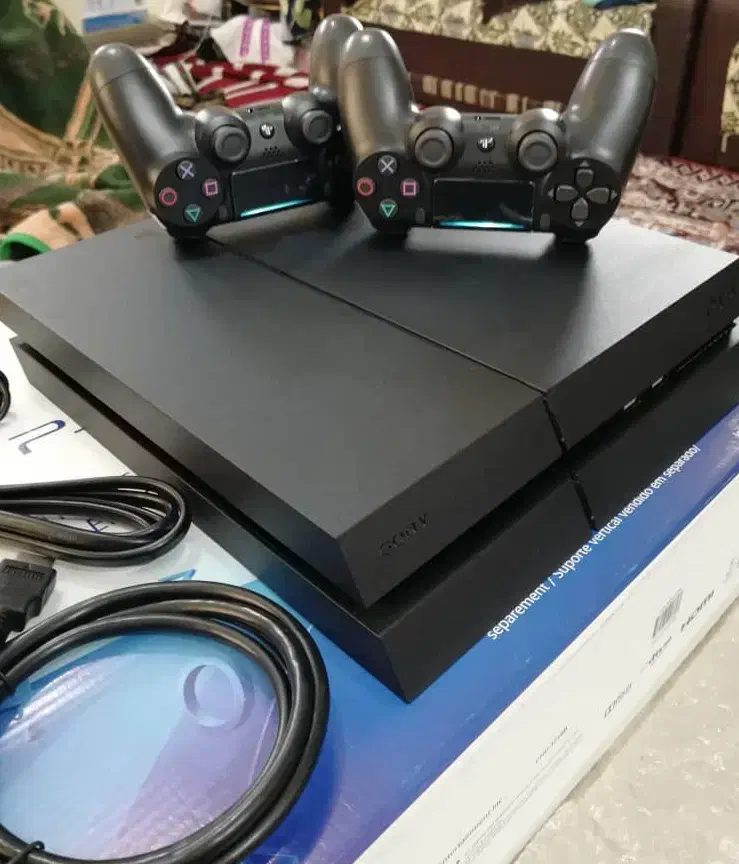 پلی۴ مدل بالا درحد نو ۲دسته فول بازی ps4 Fat500|کنسول، بازی ویدئویی و آنلاین|تهران, یافت‌آباد|دیوار