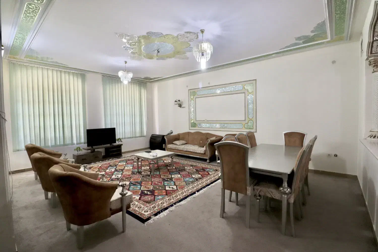 ویلایی مبله در بلوار کاج|اجارهٔ کوتاهمدت آپارتمان و سوئیت|شیراز, شهرک ایثار|دیوار