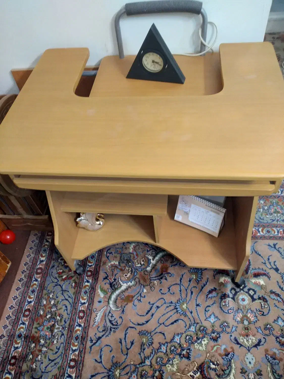 میز کامپیوتر|میز تحریر و کامپیوتر|لاهیجان, جمهوری|دیوار