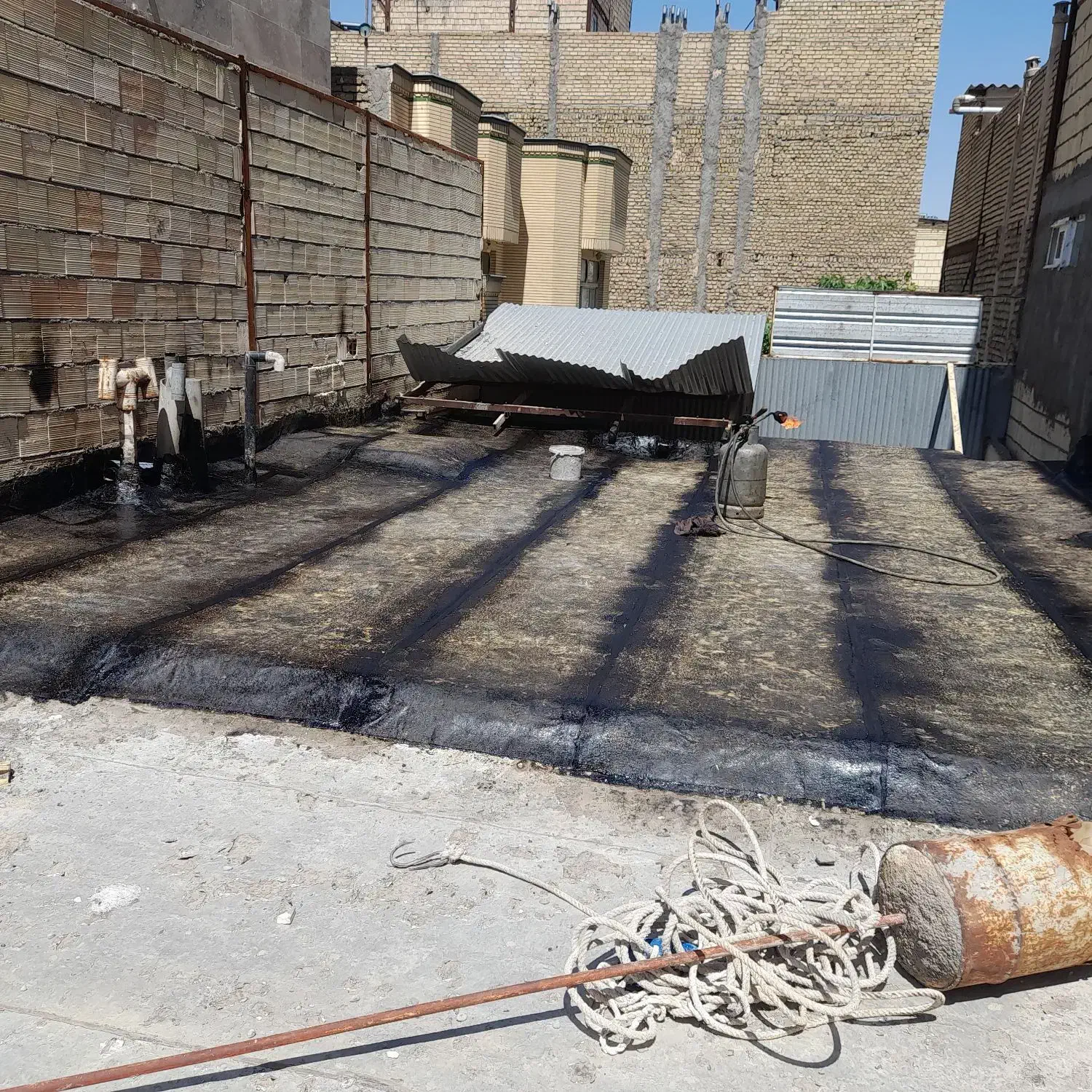 ایزوگام و قیر گونی|خدمات پیشه و مهارت|مشهد, نوغان|دیوار