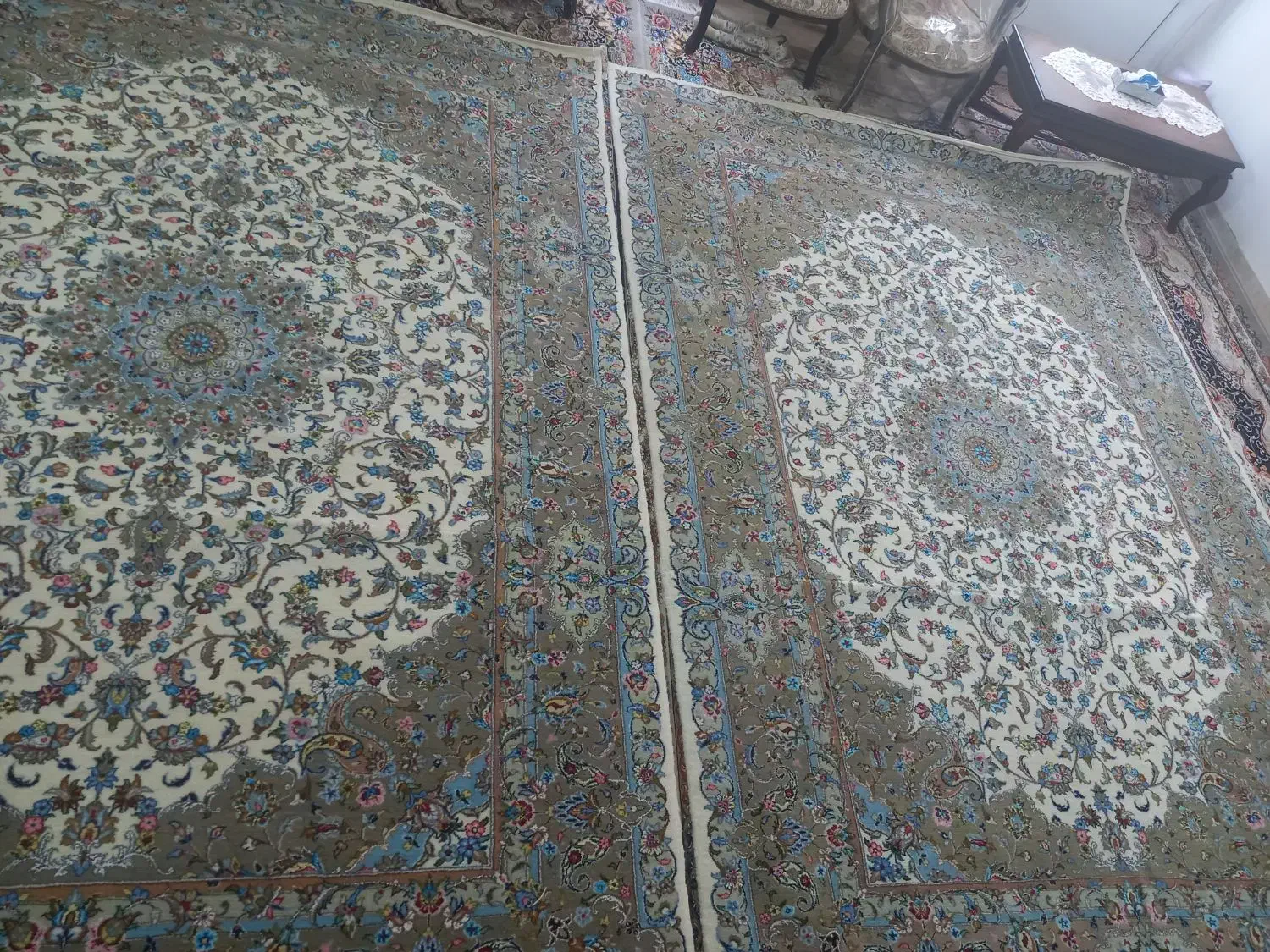 یک جفت فرش ۹ متری کرک ابریشم|فرش|کاشان, پارک لاله|دیوار