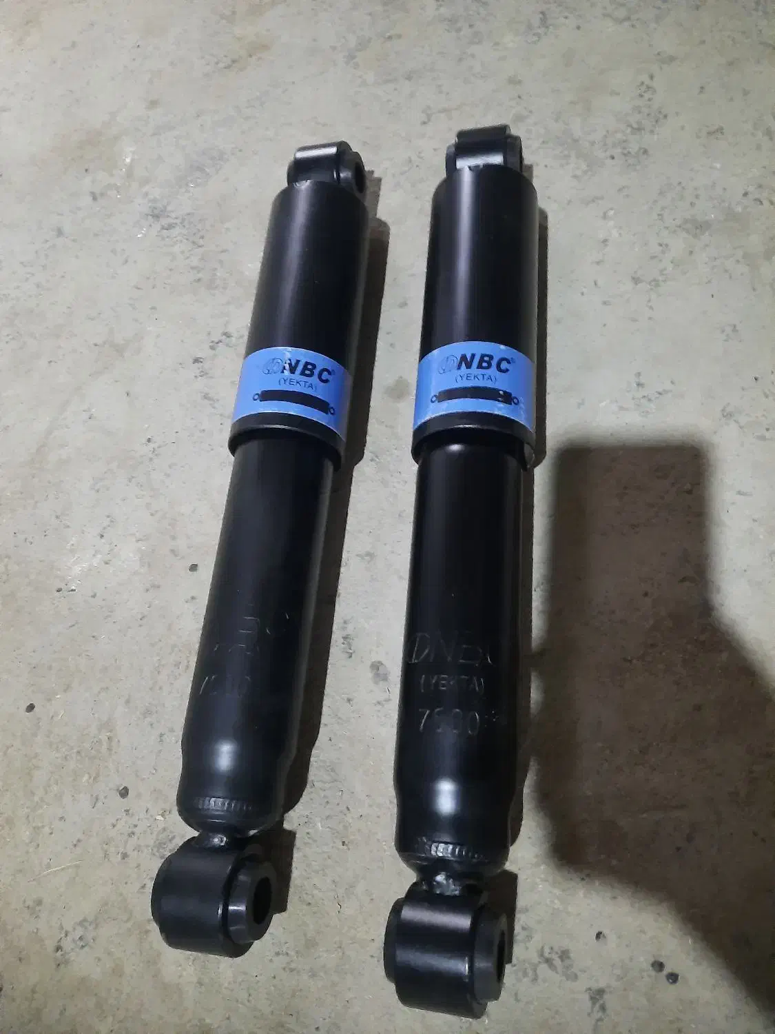 کمک فنر پاژن|قطعات یدکی و لوازم جانبی|هشتگرد, هیو|دیوار