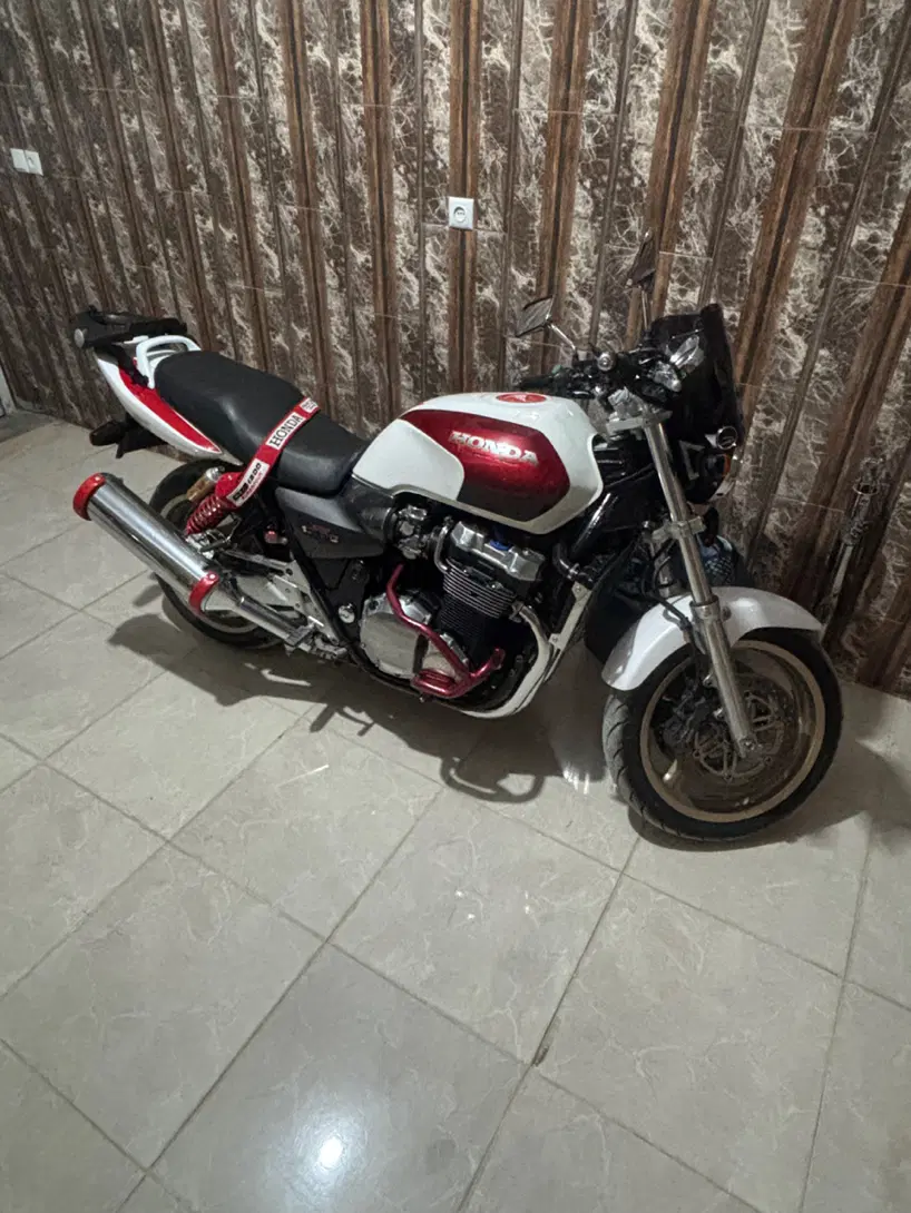 cb1300|موتورسیکلت|اصفهان, شهرک صنعتی امیرکبیر (شاپور جدید)|دیوار