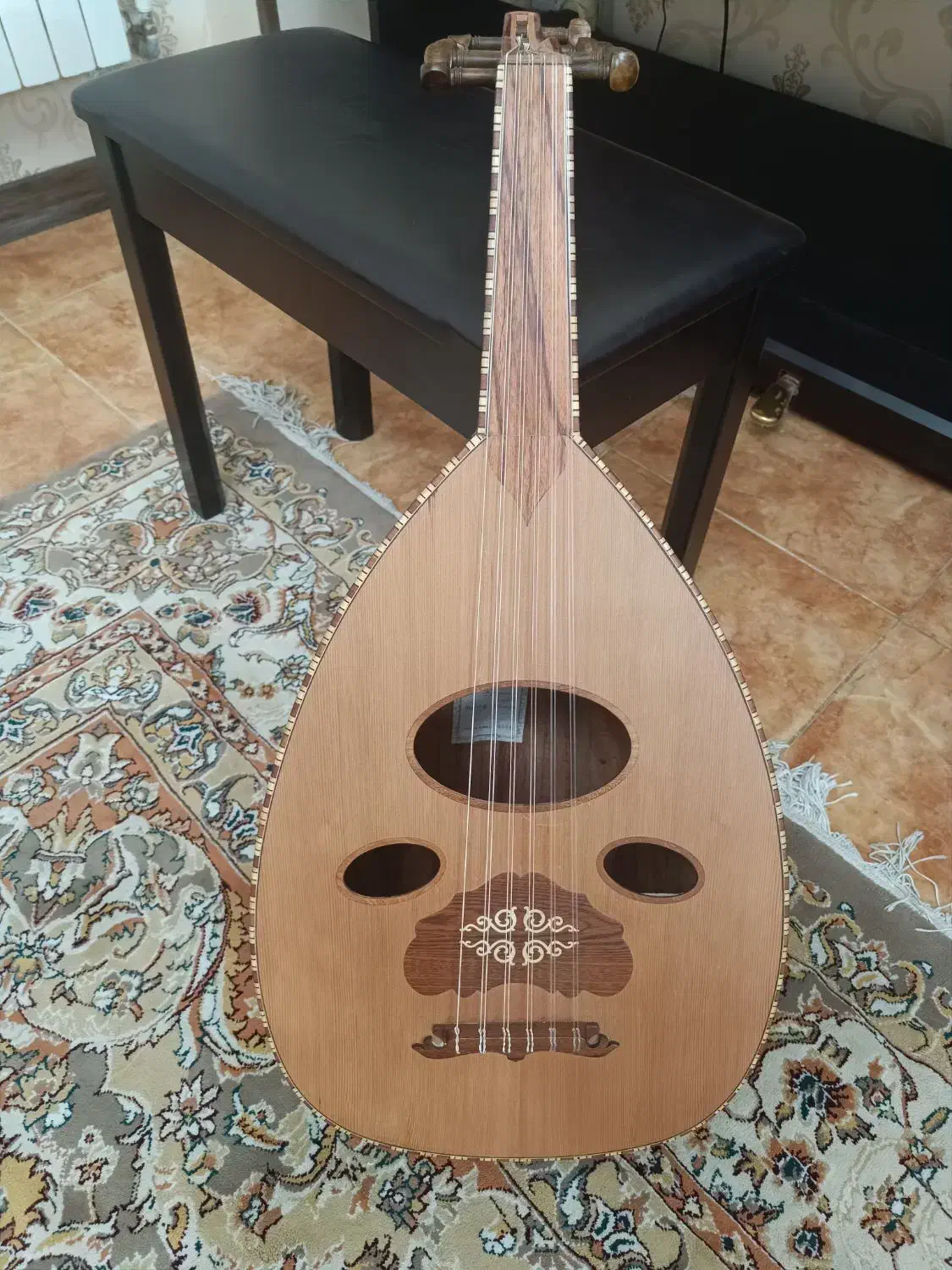 ساز عود زریاب عراقی کد 1|سازهای سنتی|اصفهان, جاوان|دیوار