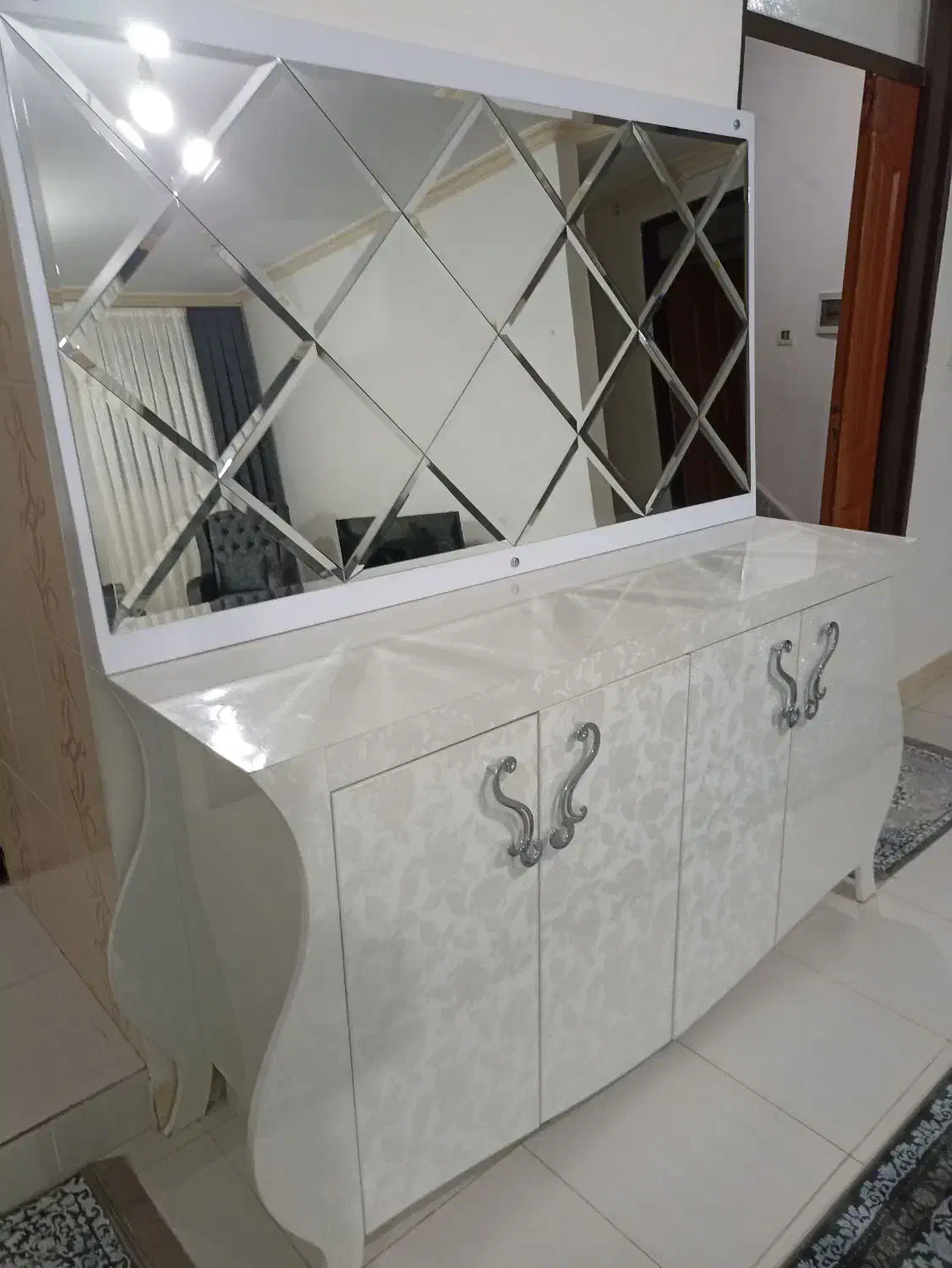 آینه کنسول|بوفه، ویترین، کنسول|ارومیه, |دیوار