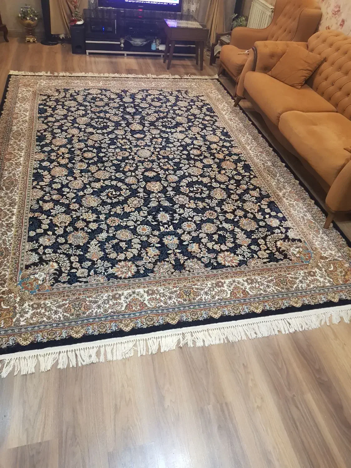 فرش ۹ متری - ۲ تخته|فرش|رشت, نیکمرام|دیوار