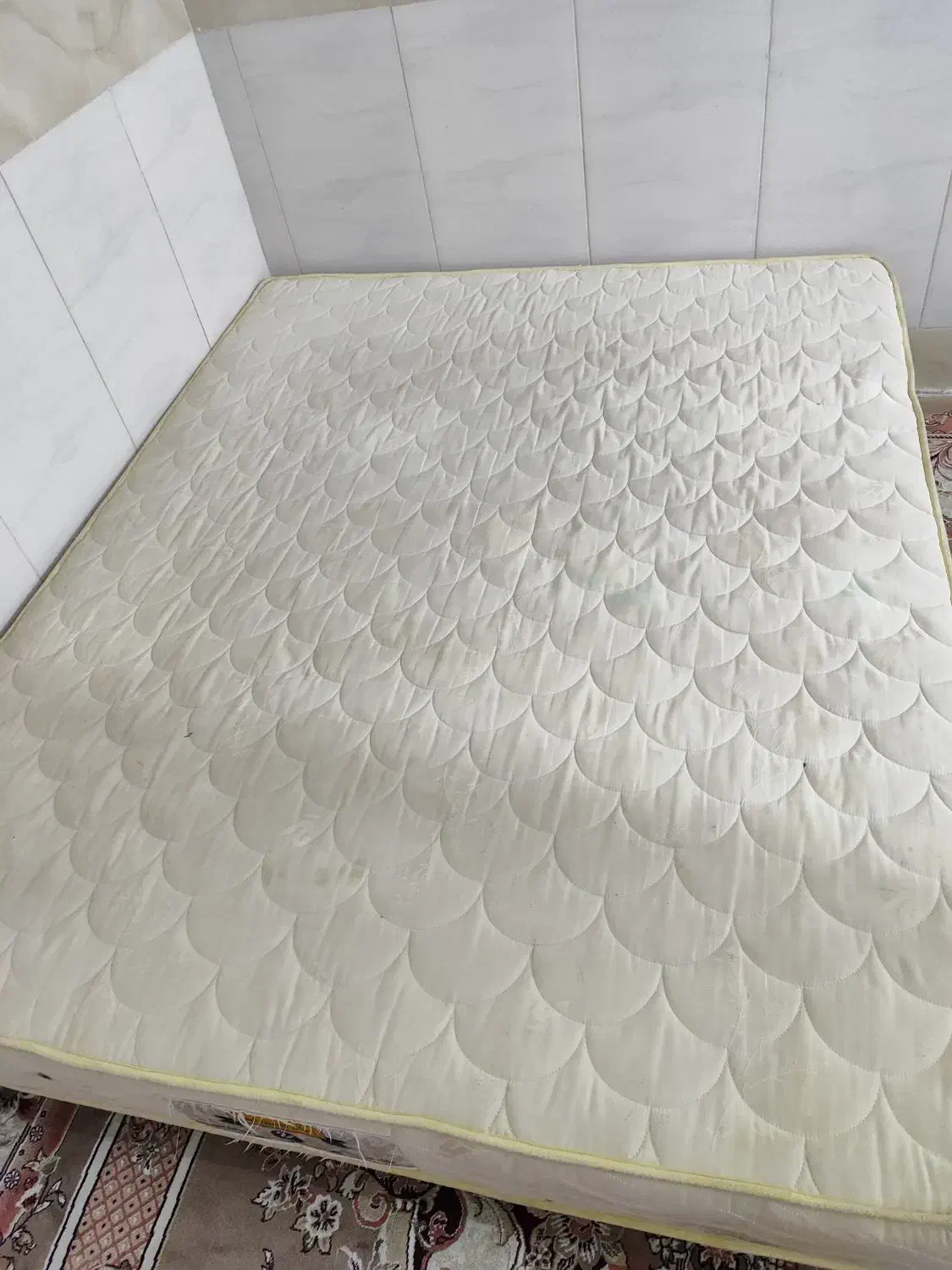 تشک تخت|تشک تختخواب|قم, نیروگاه|دیوار