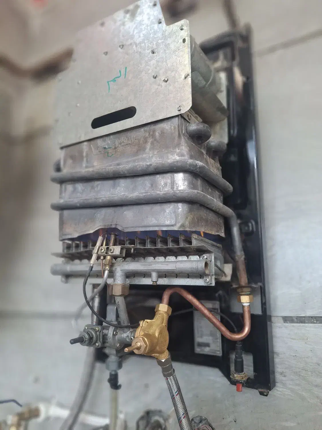 ایران شرق در حد نو|آبگرمکن، پکیج، شوفاژ|فردیس, فردیس|دیوار