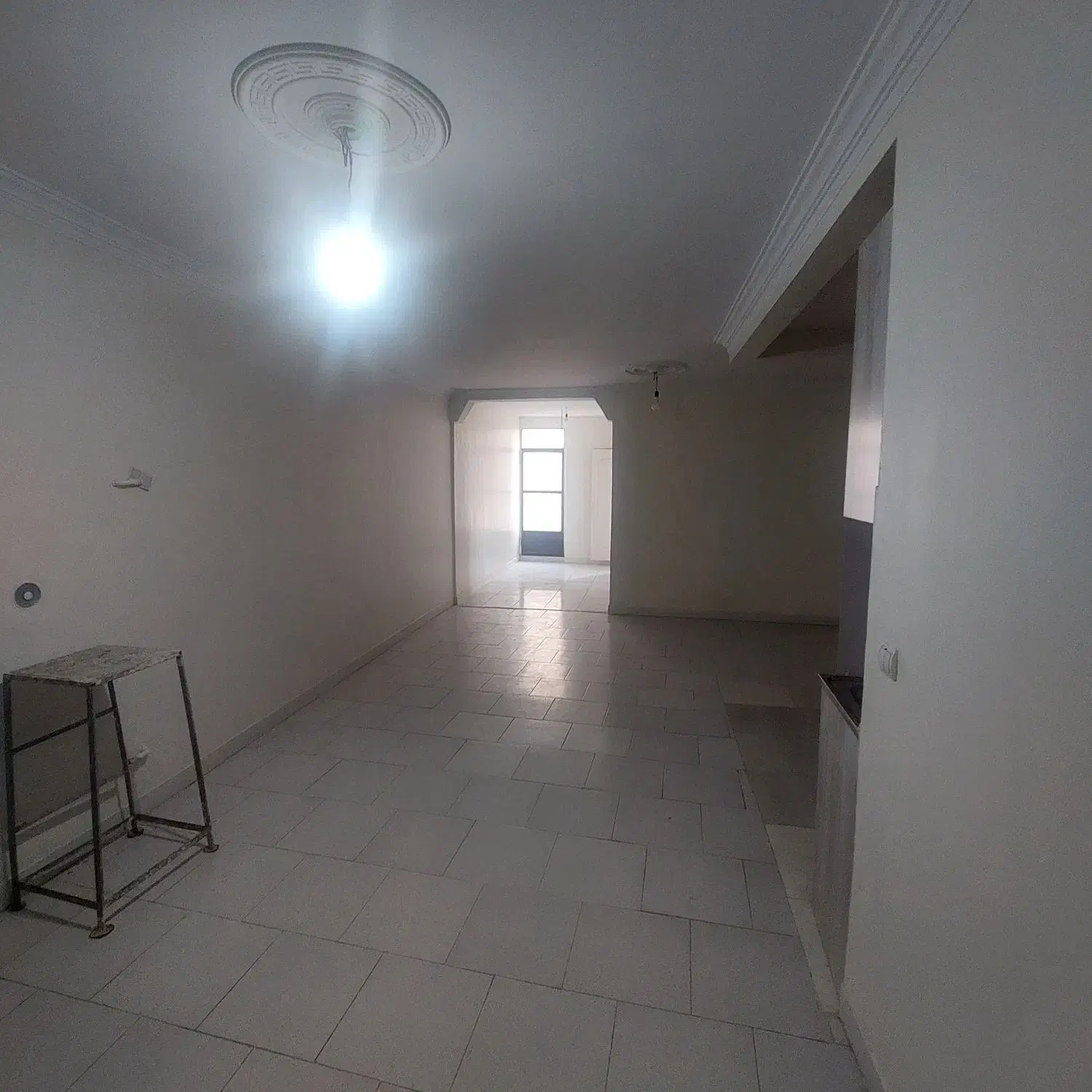 خیابان سراج ۹۰ متری ۲خواب تک واحدی