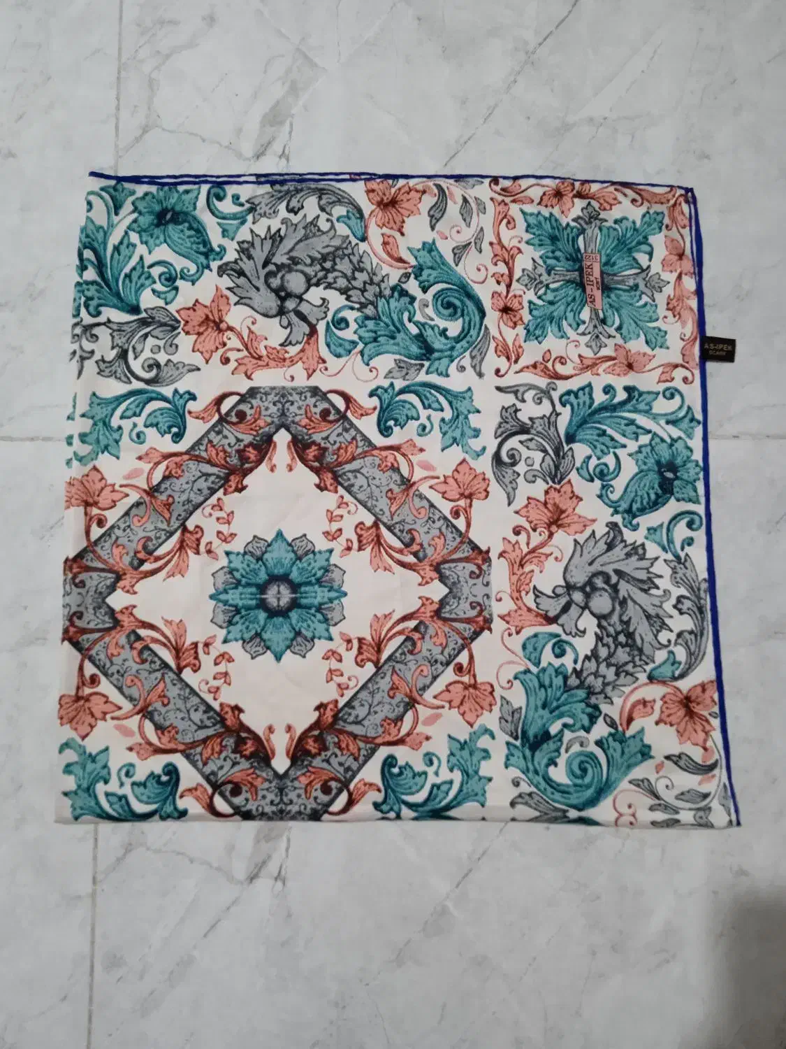 روسری|لباس|اردبیل, |دیوار