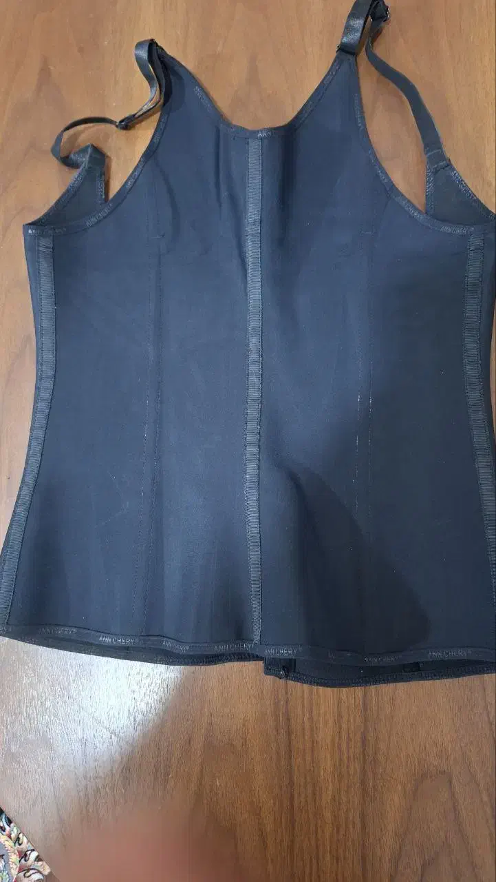 گن ساعت شنی|لباس|خرم‌آباد, |دیوار