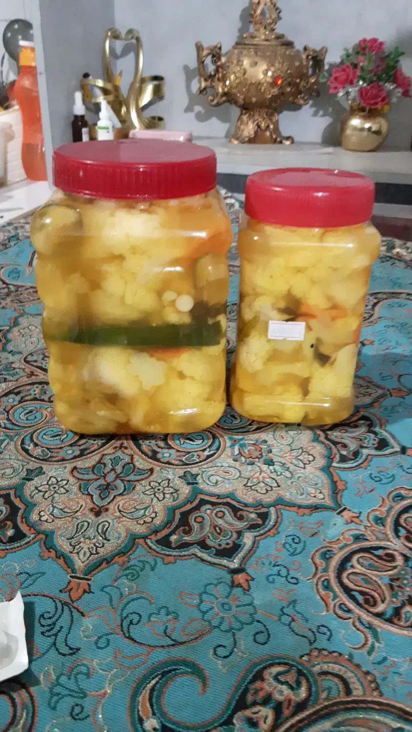 سلام ترشی تازه وخش هر کیلو ۱۵۰ در ظرفای یک کیلو ی|حراج|یزد, |دیوار