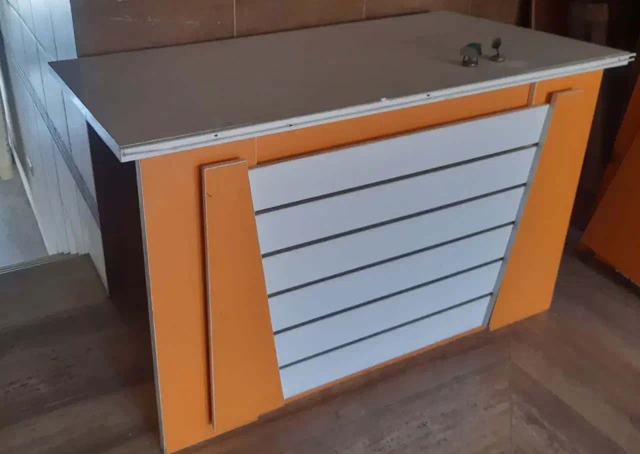 میز فروشی|میز تحریر و کامپیوتر|گلپایگان, |دیوار