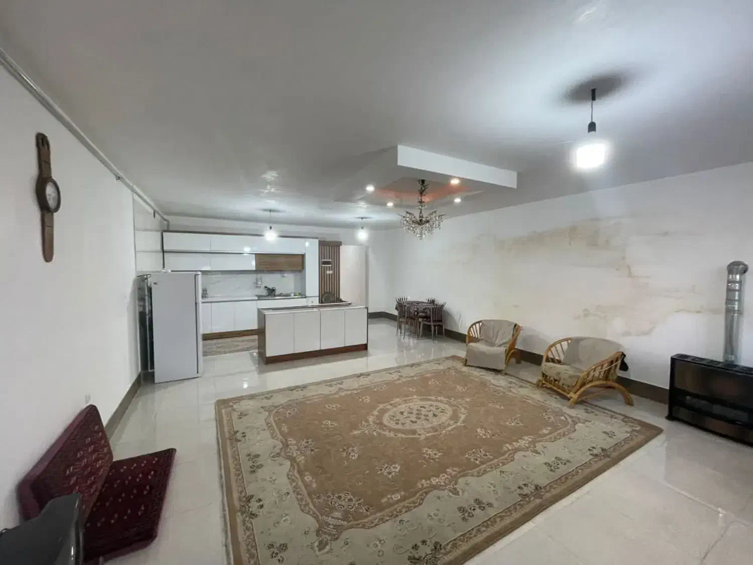 ۳۰۰متر زمین با بنای۱۰۰ متر منزل مسکونی|فروش خانه و ویلا|طبقده, |دیوار