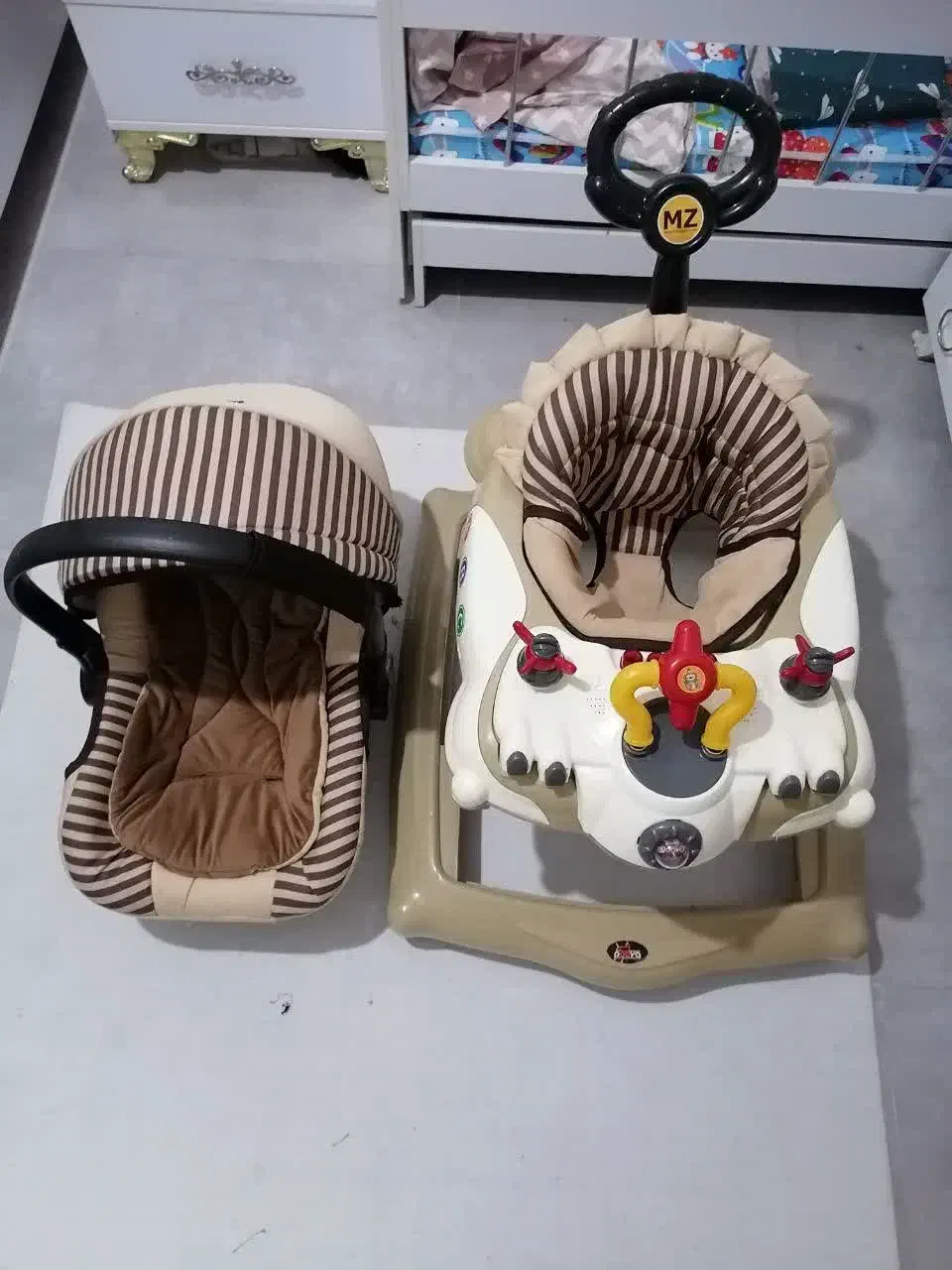 ست کریر و روروئک|کالسکه و لوازم جانبی|قم, نیروگاه|دیوار