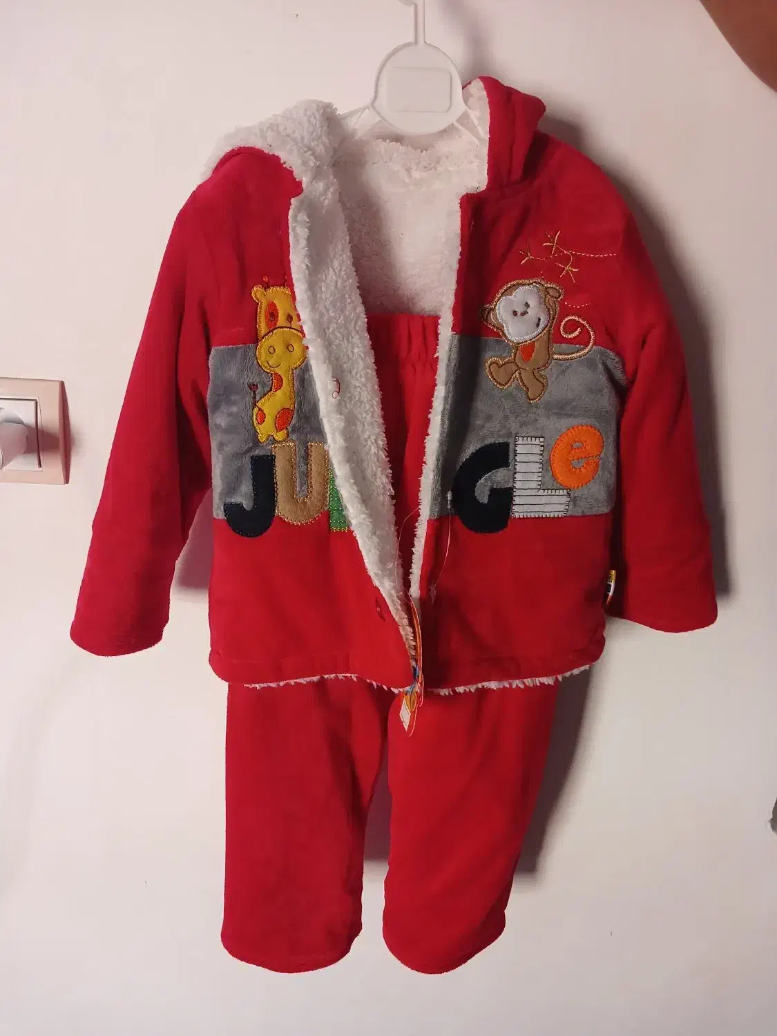 کاپشن وشلوار پشمی سایز ۲|کفش و لباس بچه|بروجرد, |دیوار