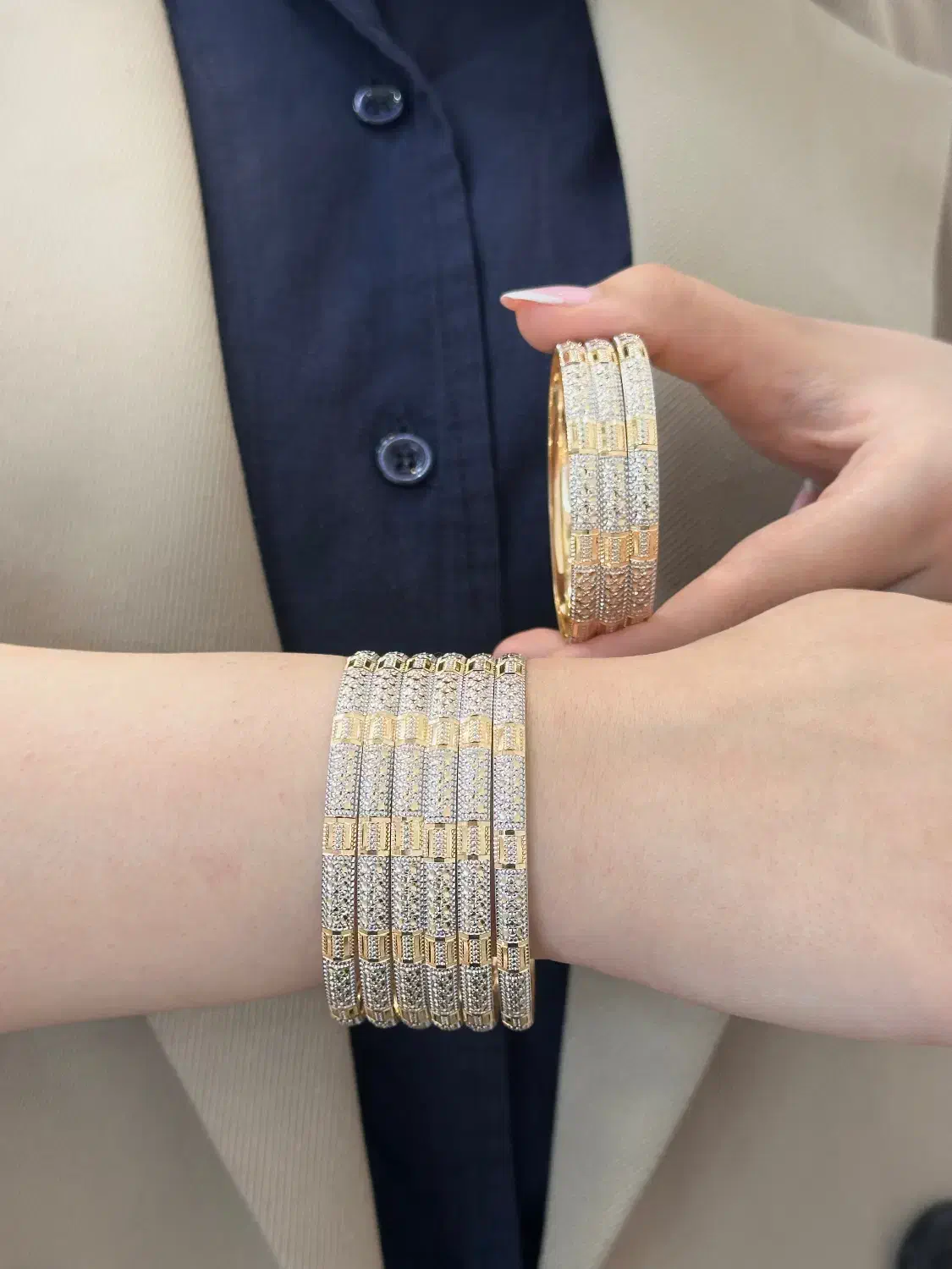 النگو بدون اجرت فلاور مدل ورساچه کد8060|جواهرات|گلستان (تهران), |دیوار