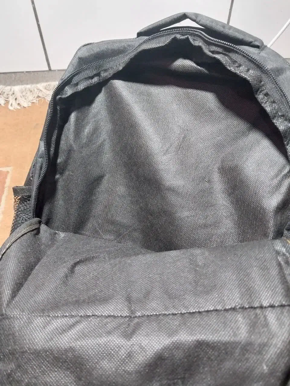 کیف مخصوص مدارس|کیف، کفش، کمربند|زرند, |دیوار