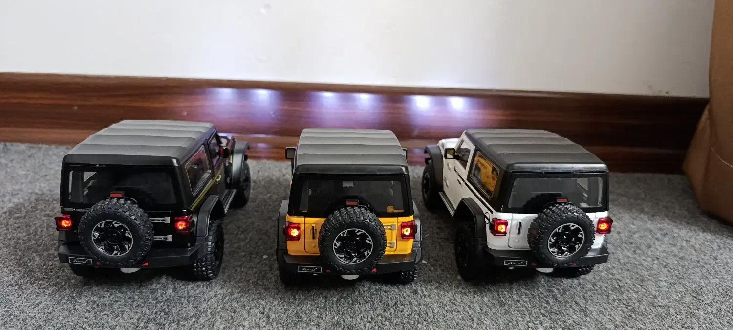 ماکت فلزی جیپ رانگلر|کلکسیون و سرگرمی|آمل, |دیوار