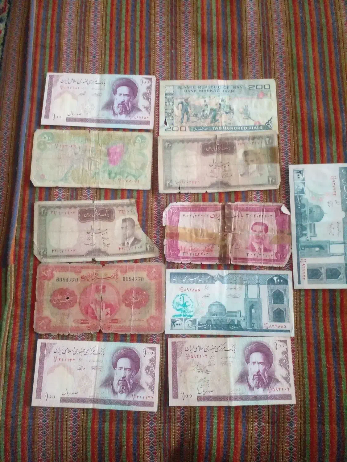 تعدادی پول شاه|کلکسیون اشیاء عتیقه|تاتار علیا, |دیوار