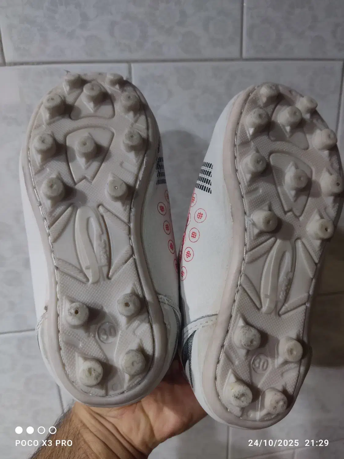 کفش فوتبالی|کفش و لباس بچه|شیراز, نصر|دیوار