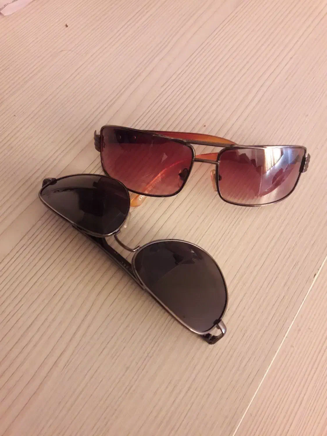 دو تا عینک در عکس مشخصه|زیورآلات و اکسسوری|فردیس, فردیس|دیوار