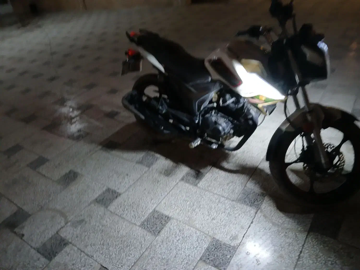 موتورسیکلت آپاچی طرح دلتا۱۳۹۶بیمه سندآماده انتقال|موتورسیکلت|مشهد, توس فردوسی|دیوار