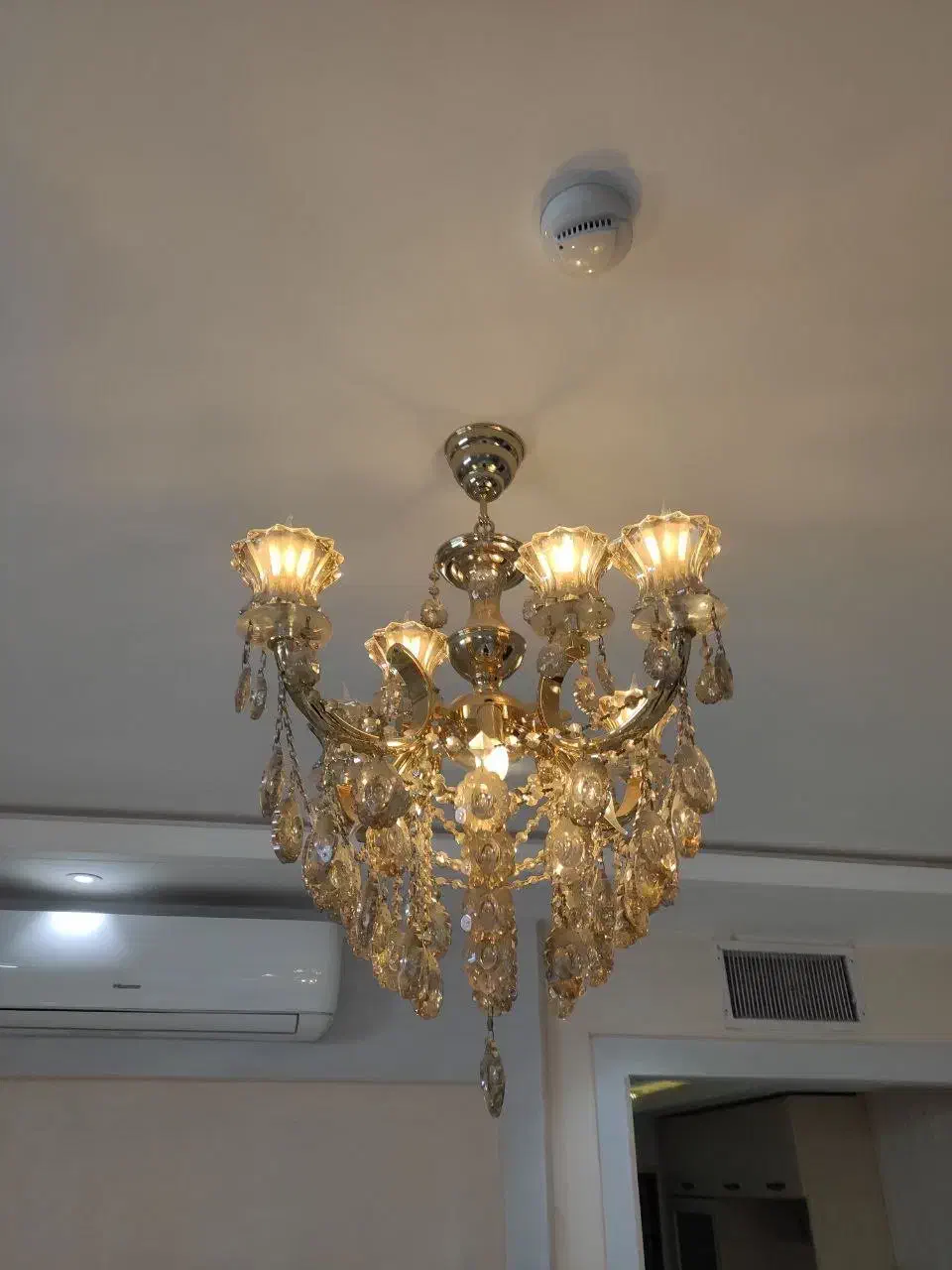 لوستر کریستالی|لوستر و چراغ آویز|مشهد, حسینآباد|دیوار
