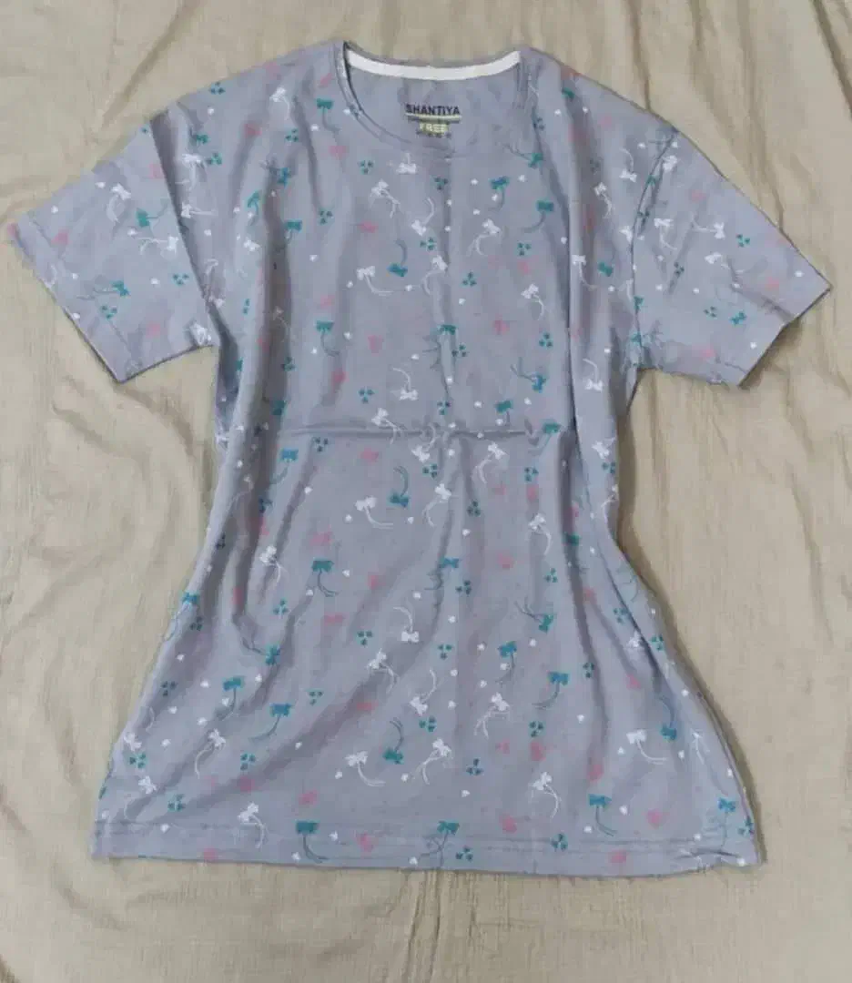 تی شرت اسپورت|لباس|لار, |دیوار