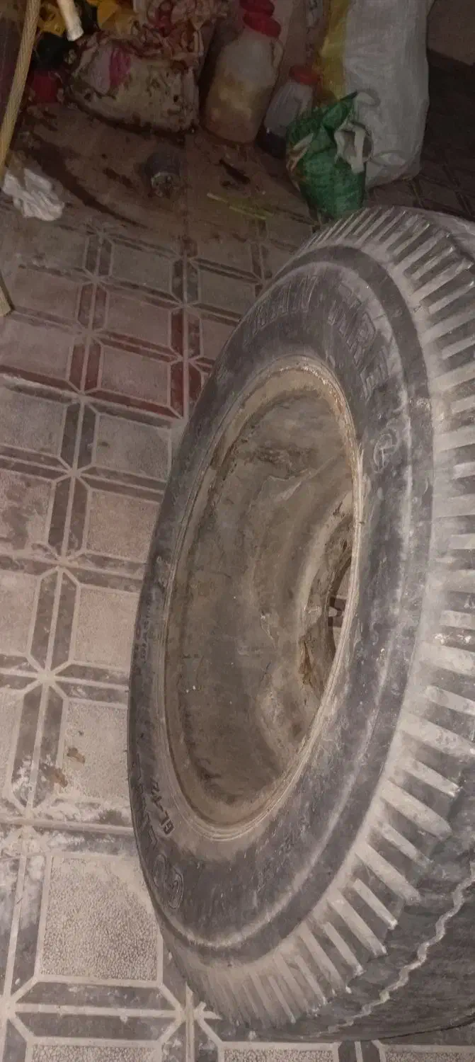 رینگ لاستیک نیسانی زاپاس فروشی ذفوری|قطعات یدکی و لوازم جانبی|سبزوار, شرق کال میانی|دیوار