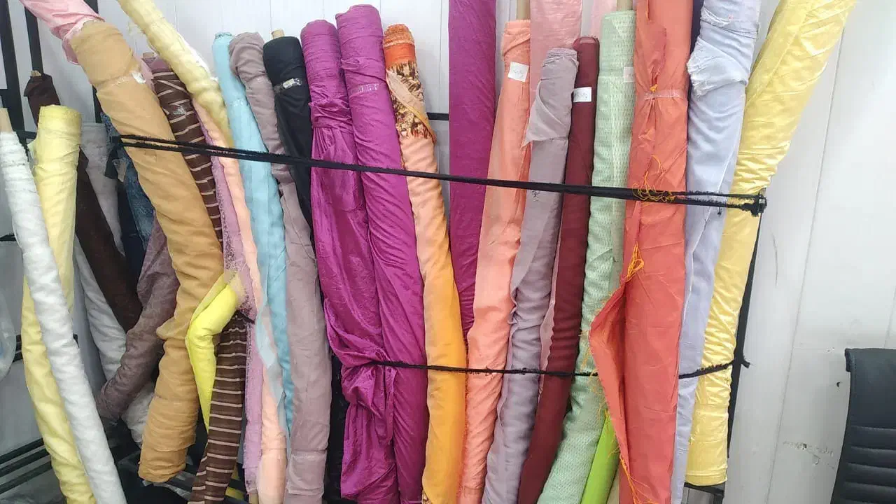 خریدار وفروشنده پارچه|عمدهفروشی|تهران, مولوی|دیوار