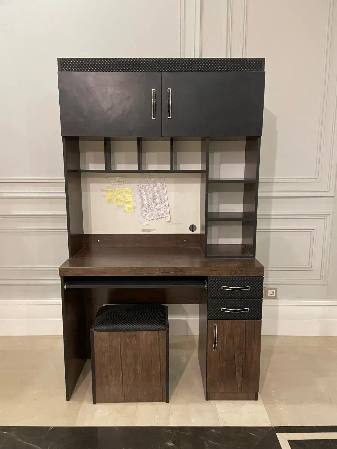 میز تحریر قفسه دار و یک کمد لباس|میز تحریر و کامپیوتر|تهران, زعفرانیه|دیوار