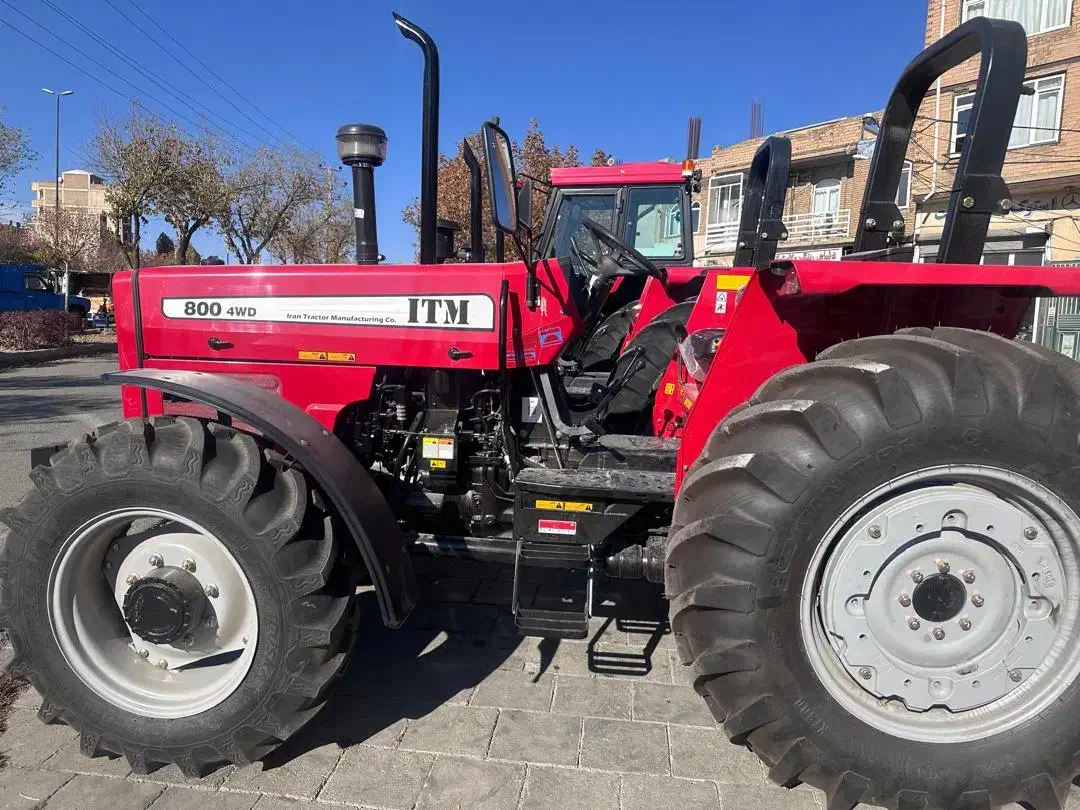 تراکتور ۸۰۰ مدل ۱۴۰۴ خشک با گلگیر جلو|خودرو سنگین|سقز, |دیوار