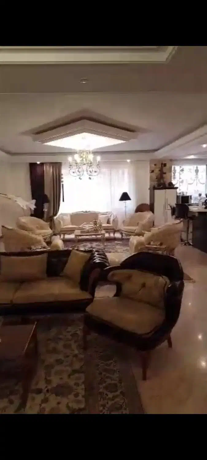 ۱۵۵ متر بلوار دریا ۱۰ ساله تکواحدی|فروش آپارتمان|تهران, درختی|دیوار