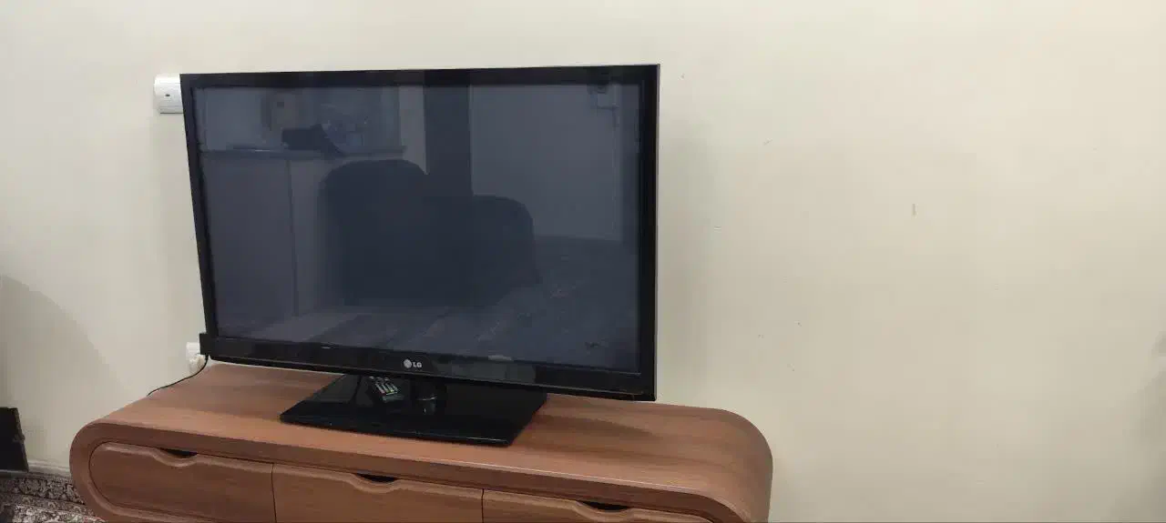 تلوزیون ۴۲ الجی|تلویزیون و پروژکتور|تهران, شهرک رضویه|دیوار