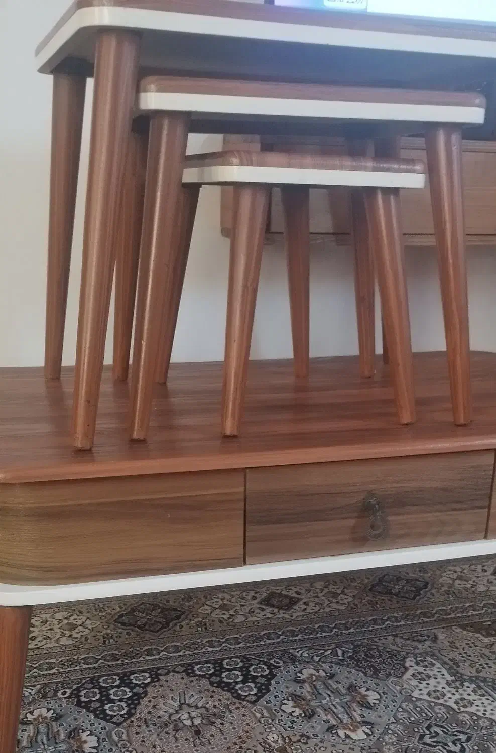 میز جلو مبلی و ست ۳تایی|مبلمان خانگی و میز عسلی|بندر انزلی, آذربایجان|دیوار