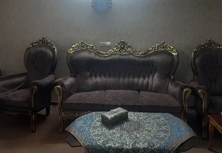 مبل ۹ نفره سلطنتی|مبلمان خانگی و میز عسلی|اصفهان, شهرستان|دیوار