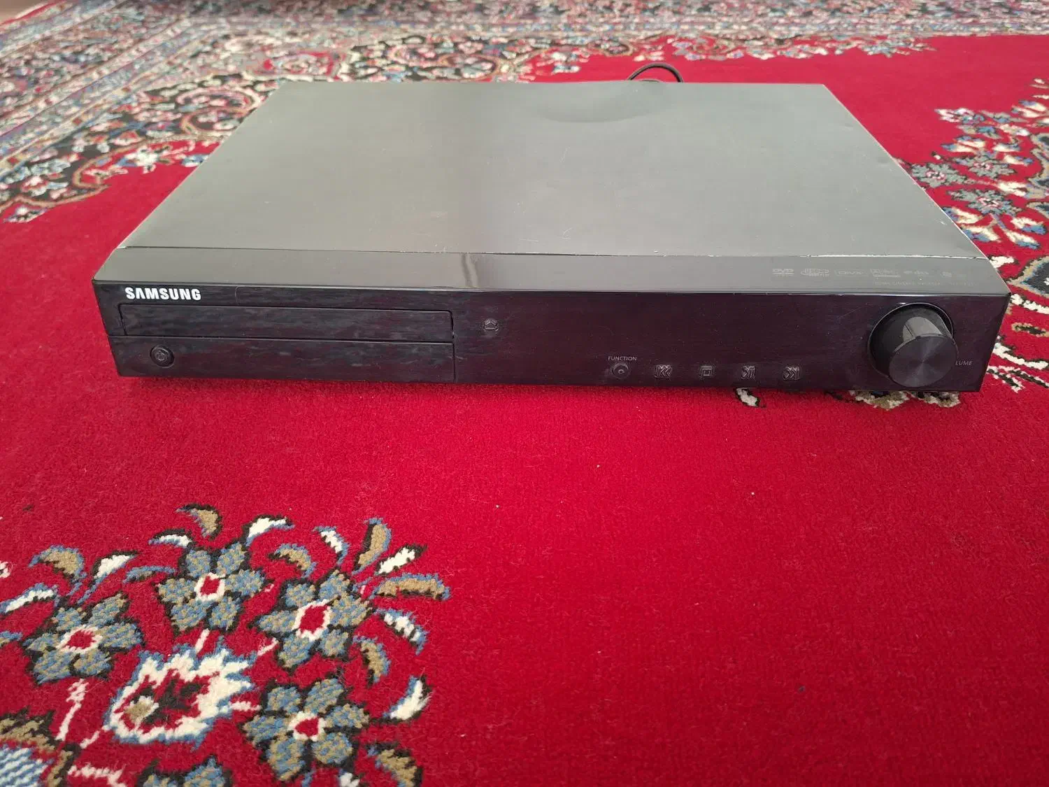 DVD  کاملا سالم|پخش‌کننده DVD و ویدیو|همدان, |دیوار