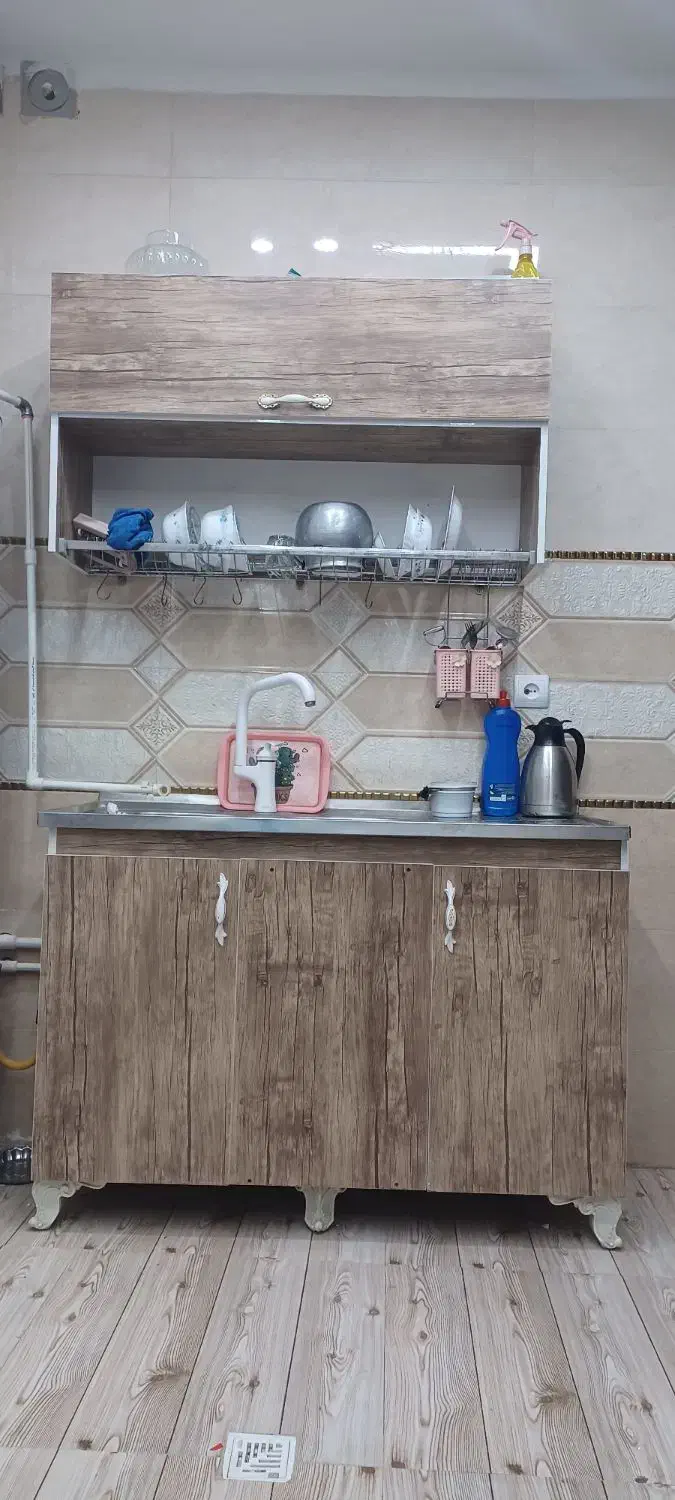 ظرفشویی و آبچکان|آب‌چکان و نظم‌دهنده ظروف|قره ضیاالدین, |دیوار