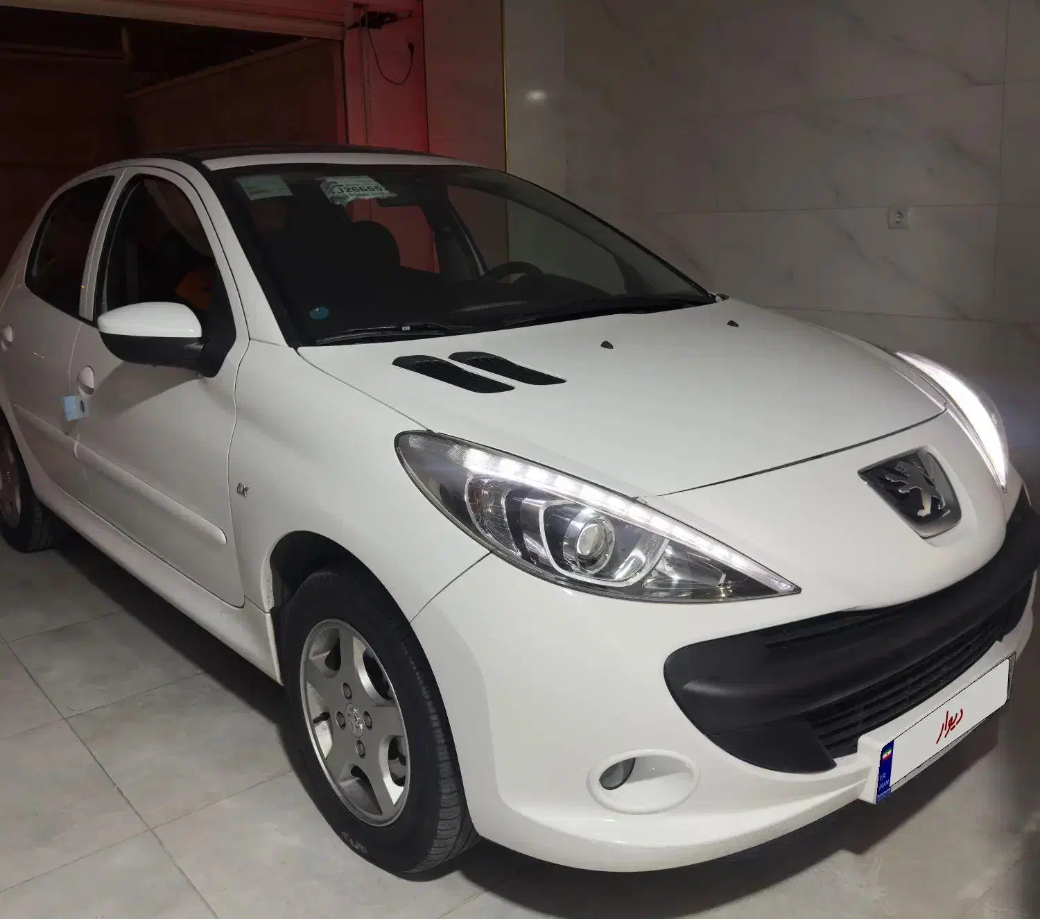 ۲۰۷ سقف پانا|خودرو سواری و وانت|تبریز, |دیوار